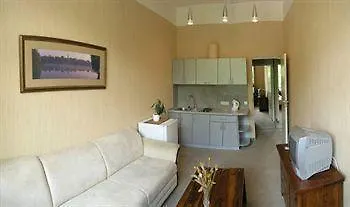 Senasis Pastas Konukevi 4*